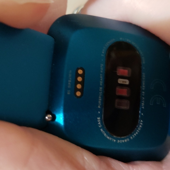 FitBit - Picture 4 of 11